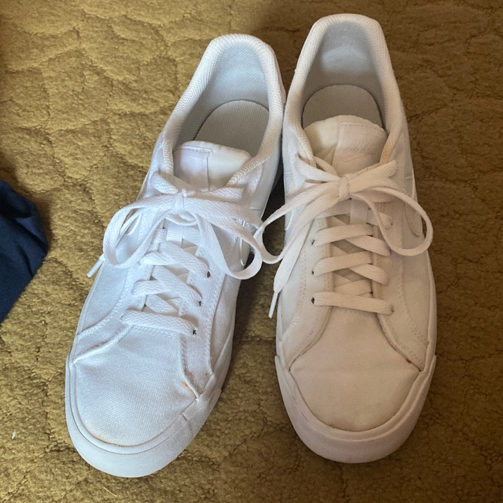 Womens white Nike court royales